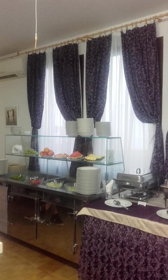 וויס Resort Village T.N. Milna מראה חיצוני תמונה