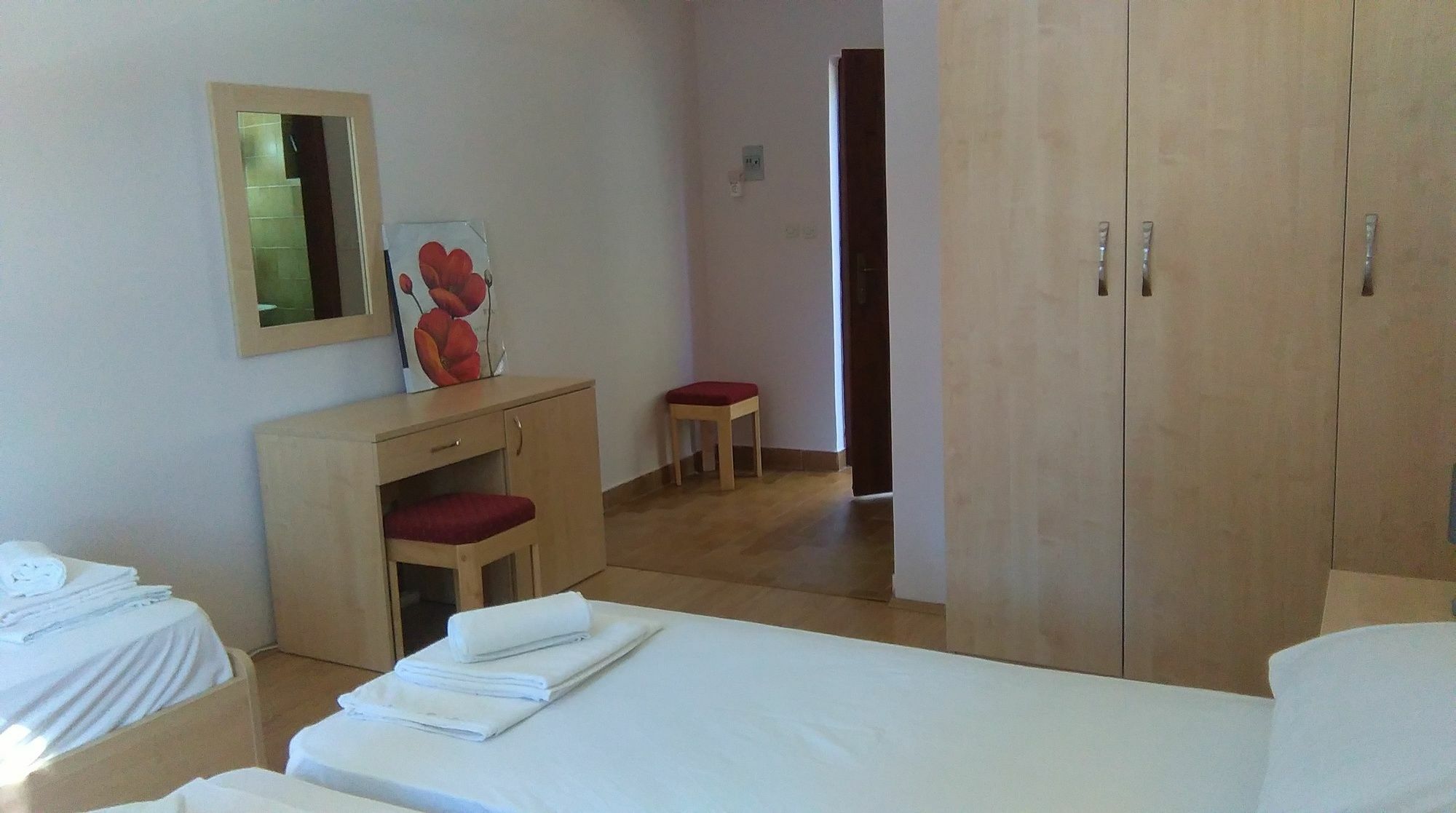 וויס Resort Village T.N. Milna מראה חיצוני תמונה
